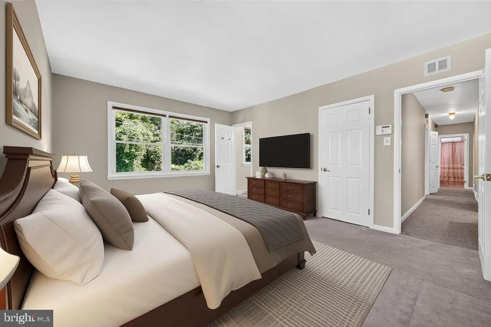 840 PEMBROKE ROAD Rydal, PA 19046