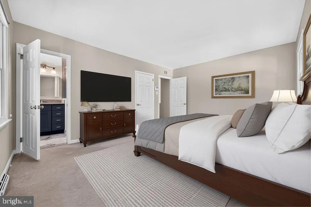840 PEMBROKE ROAD Rydal, PA 19046