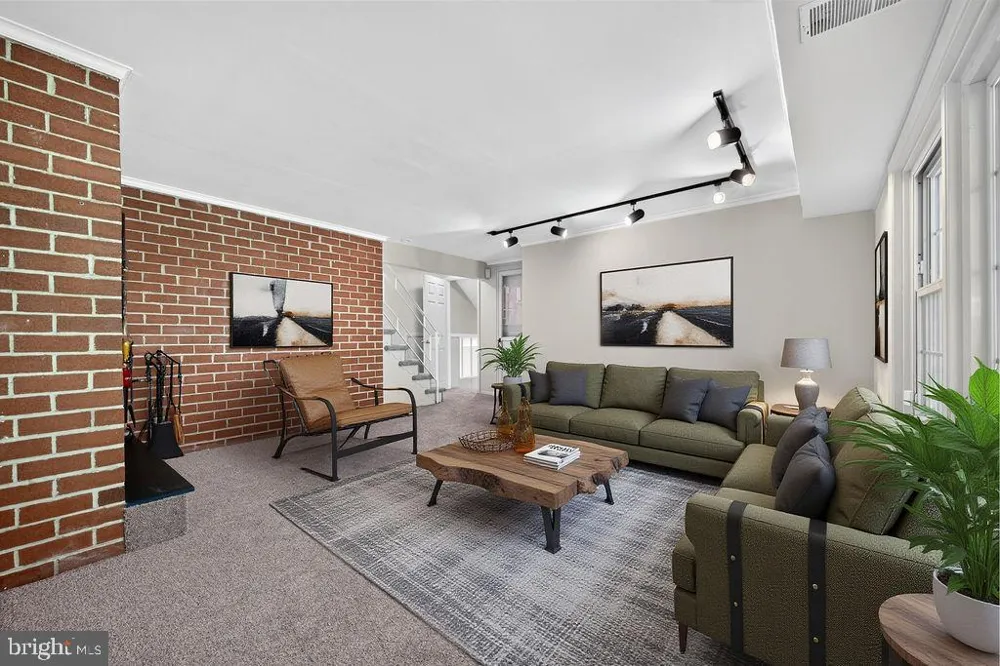 840 PEMBROKE ROAD Rydal, PA 19046