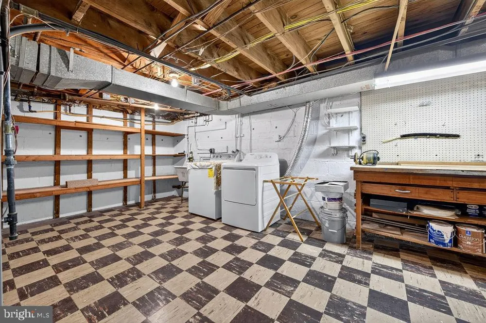 840 PEMBROKE ROAD Rydal, PA 19046