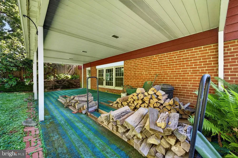 840 PEMBROKE ROAD Rydal, PA 19046