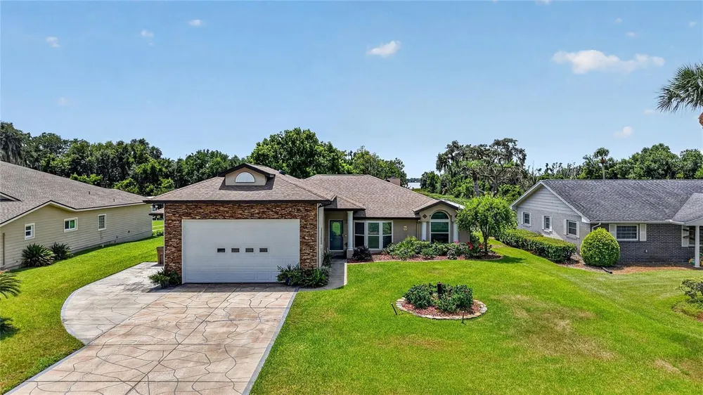 5516 E HARBOR DRIVE Fruitland Park, FL 34731