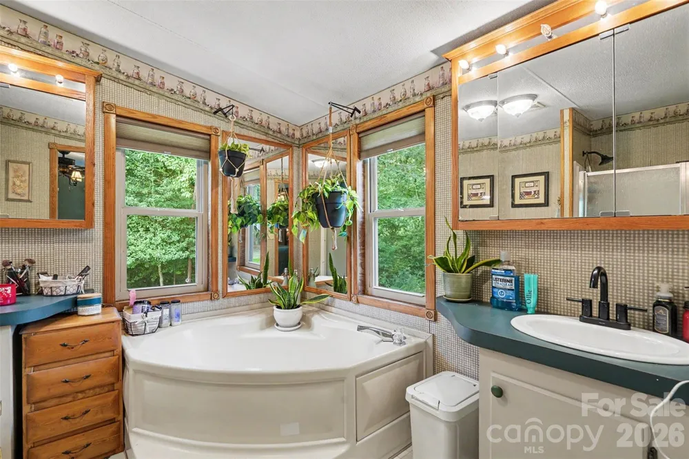 1206 Alberto Lane Stanley, NC 28164