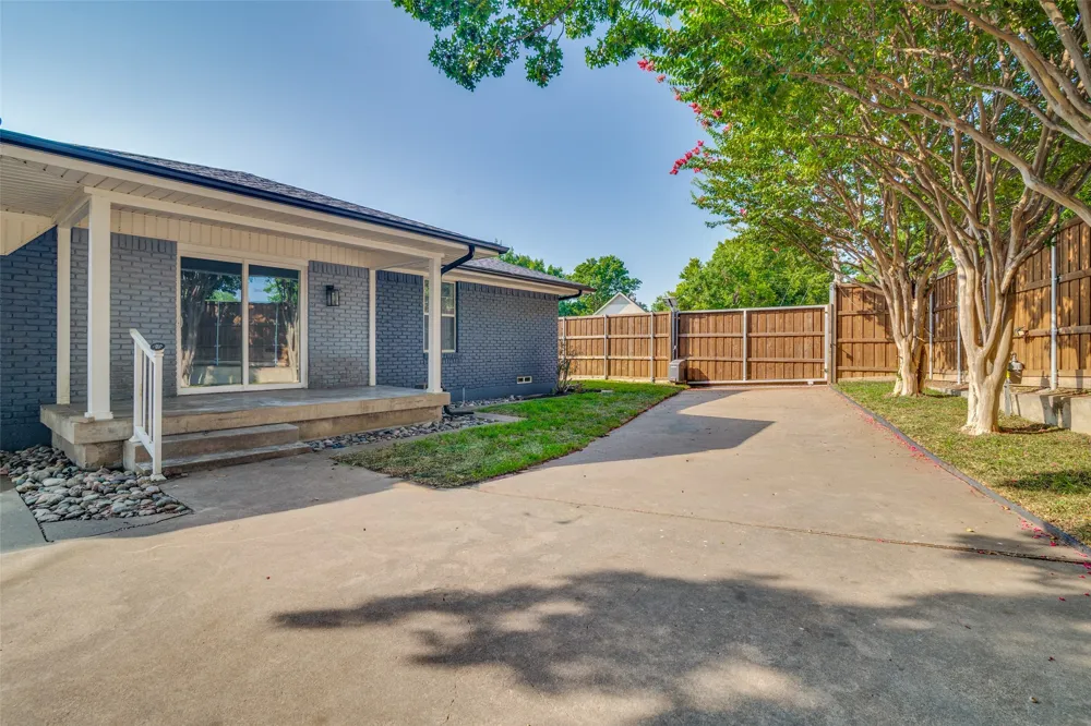 301 Valley Drive Rockwall, TX 75087