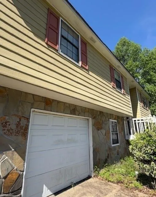355 Lori Lane Riverdale, GA 30296