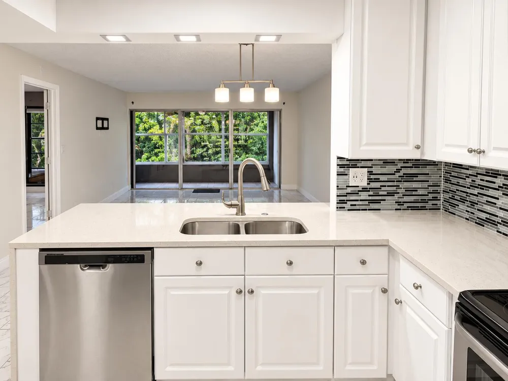 8301 SANDS POINT BOULEVARD #S306 Tamarac, FL 33321