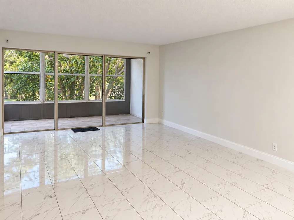 8301 SANDS POINT BOULEVARD #S306 Tamarac, FL 33321