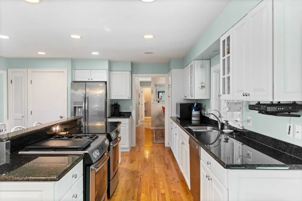 759 South Long Lake Road Long Lake Township, MI 49684