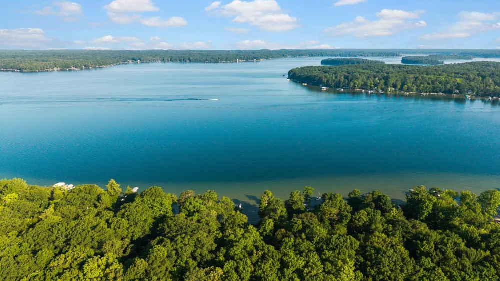 759 South Long Lake Road Long Lake Township, MI 49684