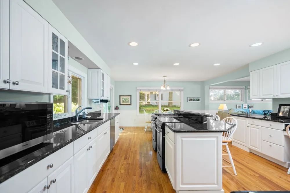 759 South Long Lake Road Long Lake Township, MI 49684