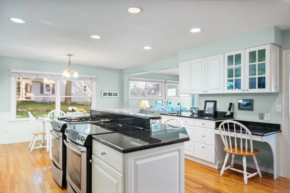 759 South Long Lake Road Long Lake Township, MI 49684