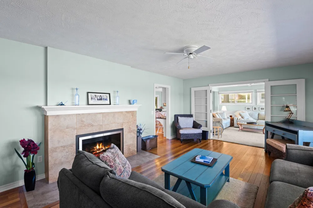 759 South Long Lake Road Long Lake Township, MI 49684