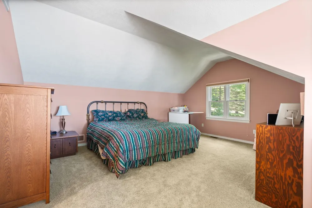 759 South Long Lake Road Long Lake Township, MI 49684