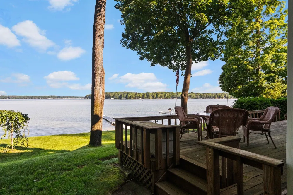 759 South Long Lake Road Long Lake Township, MI 49684