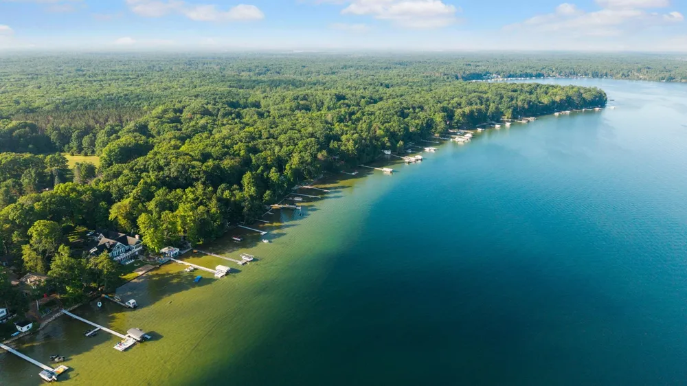 759 South Long Lake Road Long Lake Township, MI 49684