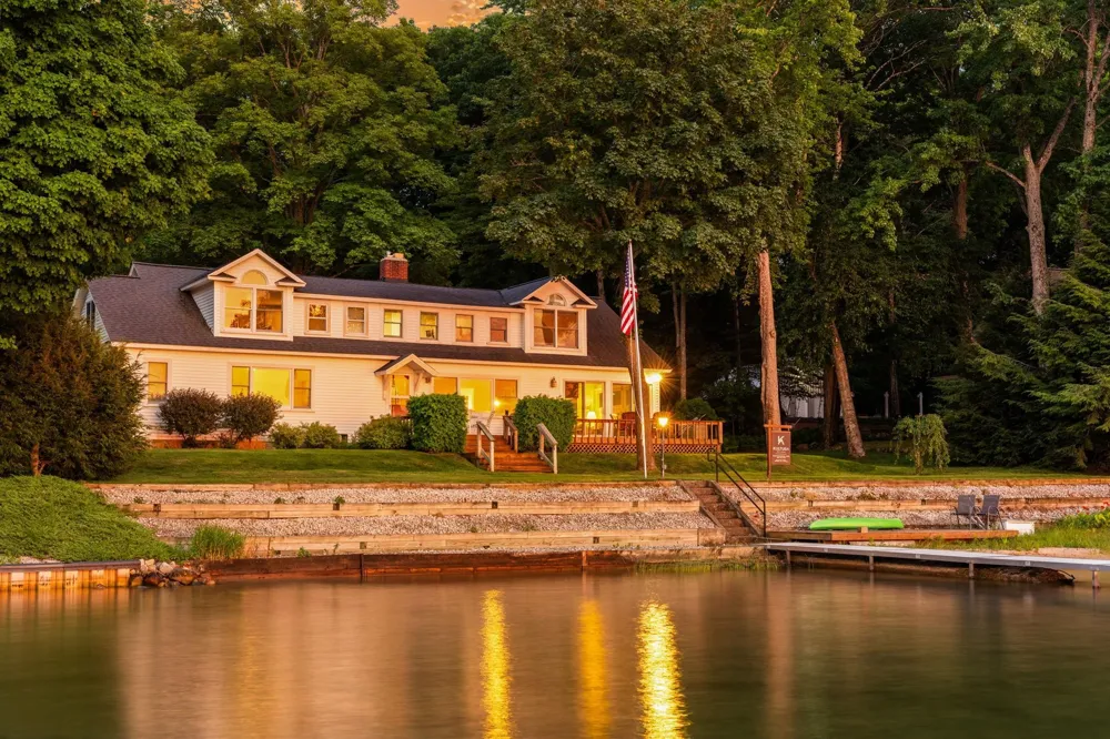 759 South Long Lake Road Long Lake Township, MI 49684