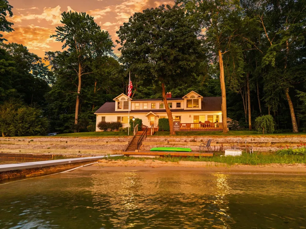 759 South Long Lake Road Long Lake Township, MI 49684