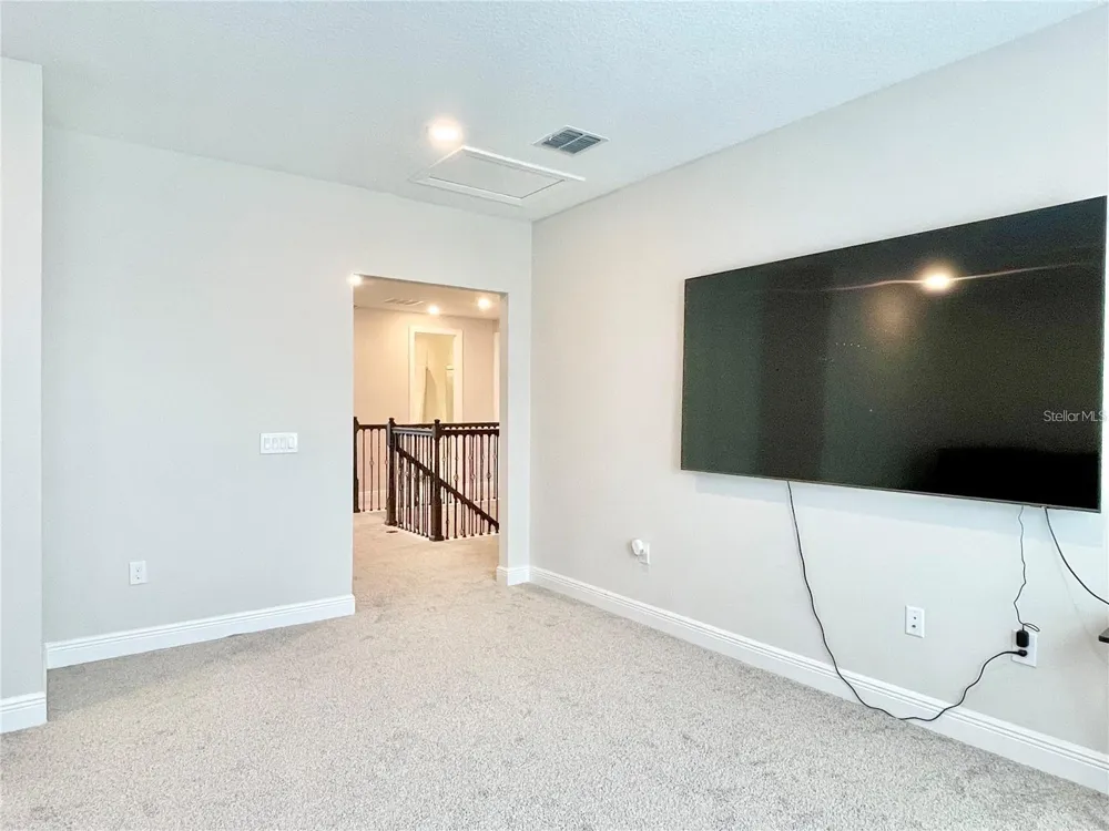 10275 PARK ESTATES AVENUE Orlando, FL 32836
