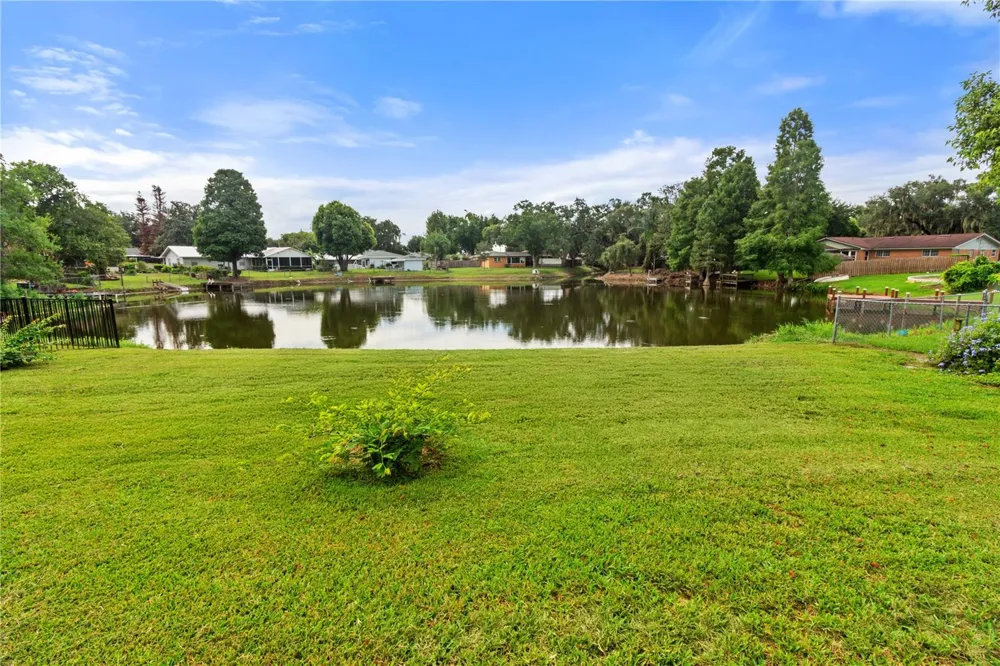 404 COLEMAN DRIVE Winter Haven, FL 33884