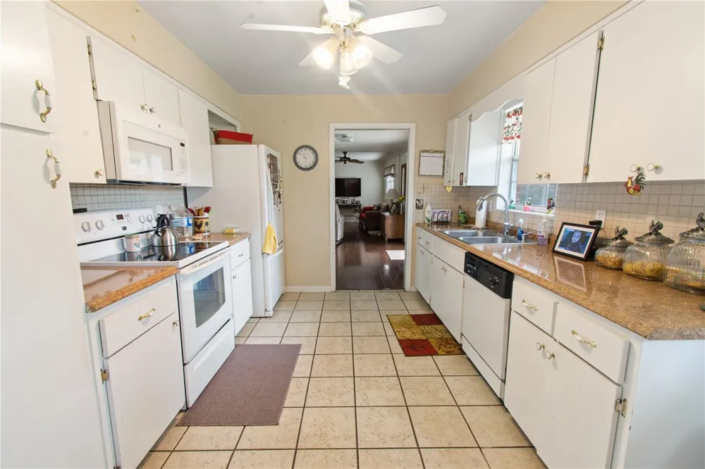 404 COLEMAN DRIVE Winter Haven, FL 33884