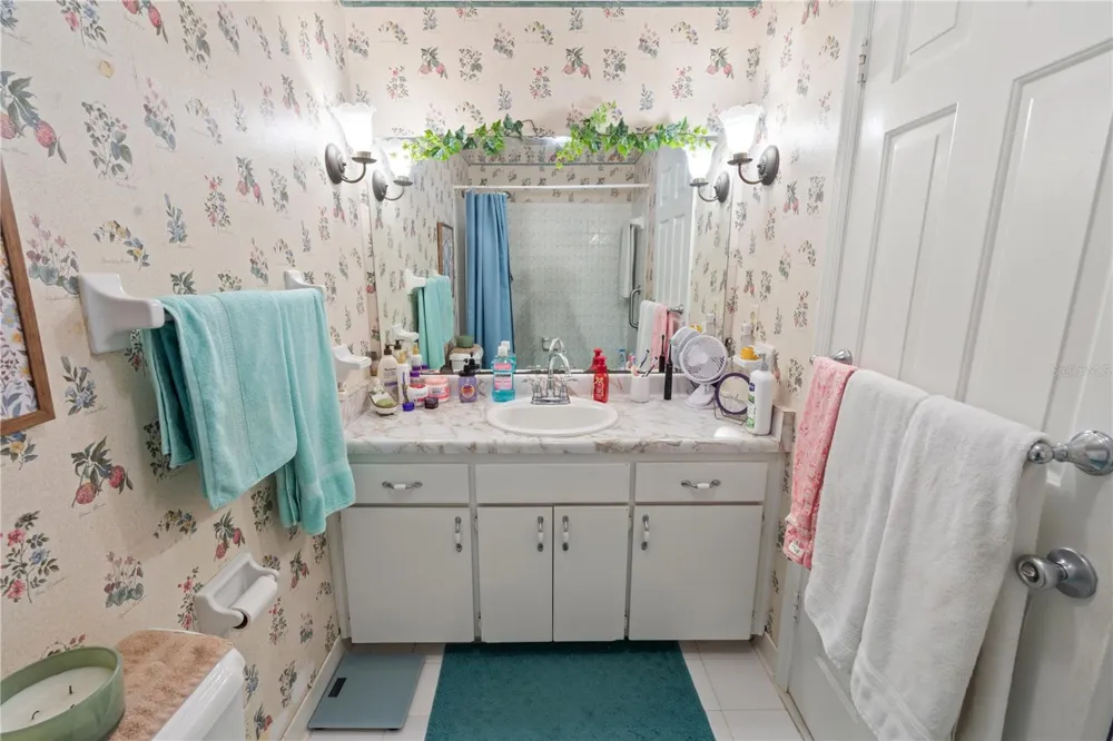 404 COLEMAN DRIVE Winter Haven, FL 33884