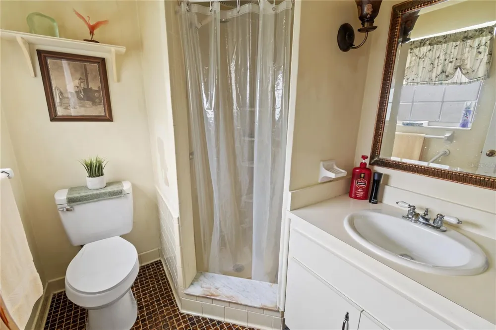 404 COLEMAN DRIVE Winter Haven, FL 33884