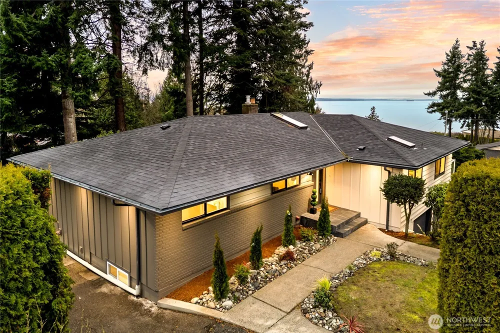 16858 76th Avenue W Edmonds, WA 98026