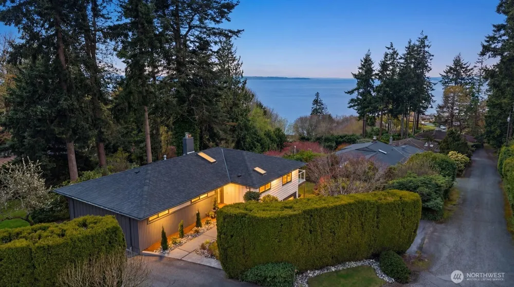16858 76th Avenue W Edmonds, WA 98026