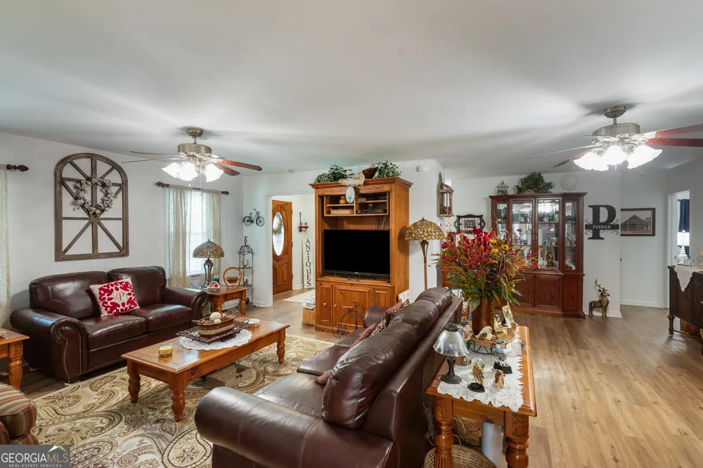 273 Sewell RD Bremen, GA 30110