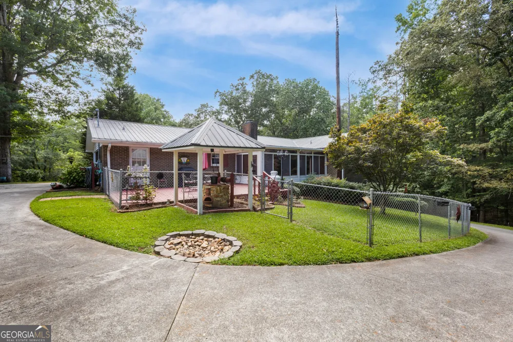 273 Sewell RD Bremen, GA 30110