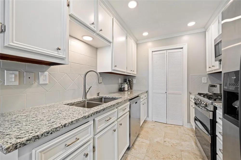 937 5th Street San Leon, TX 77539