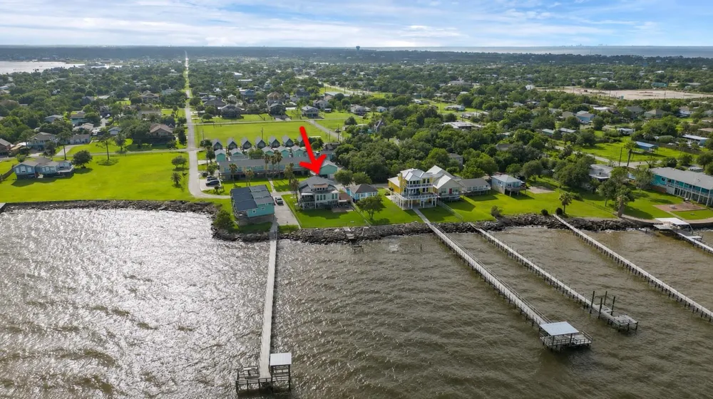 937 5th Street San Leon, TX 77539