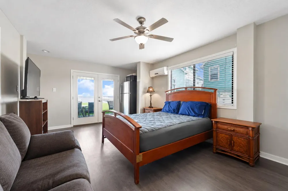 937 5th Street San Leon, TX 77539