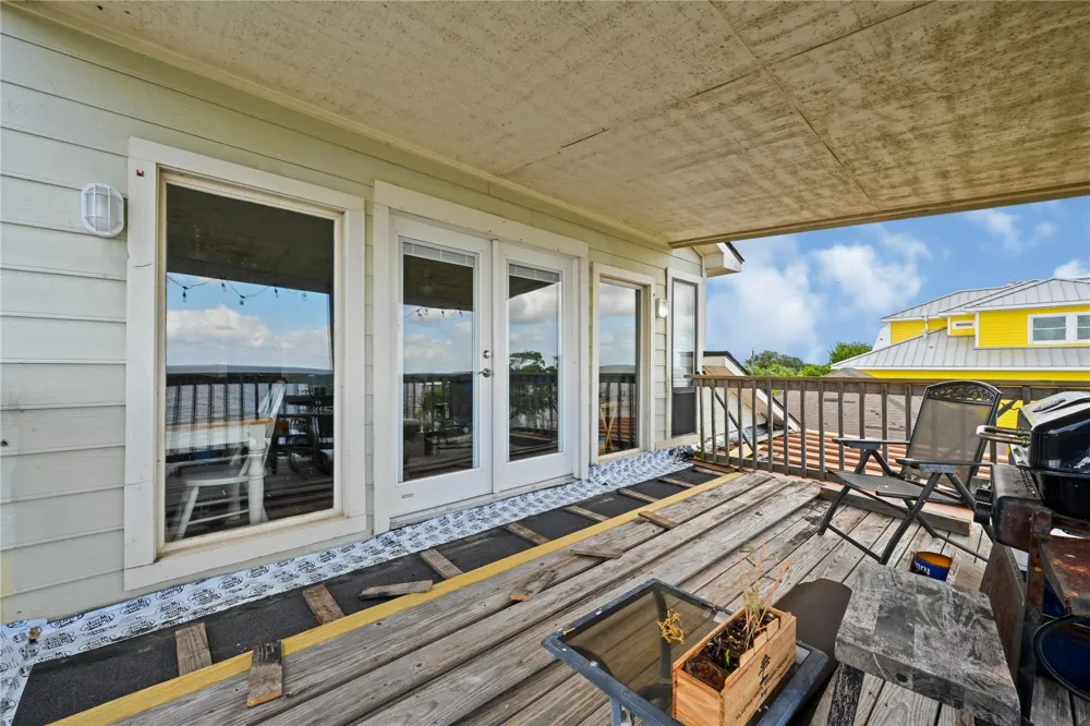 937 5th Street San Leon, TX 77539