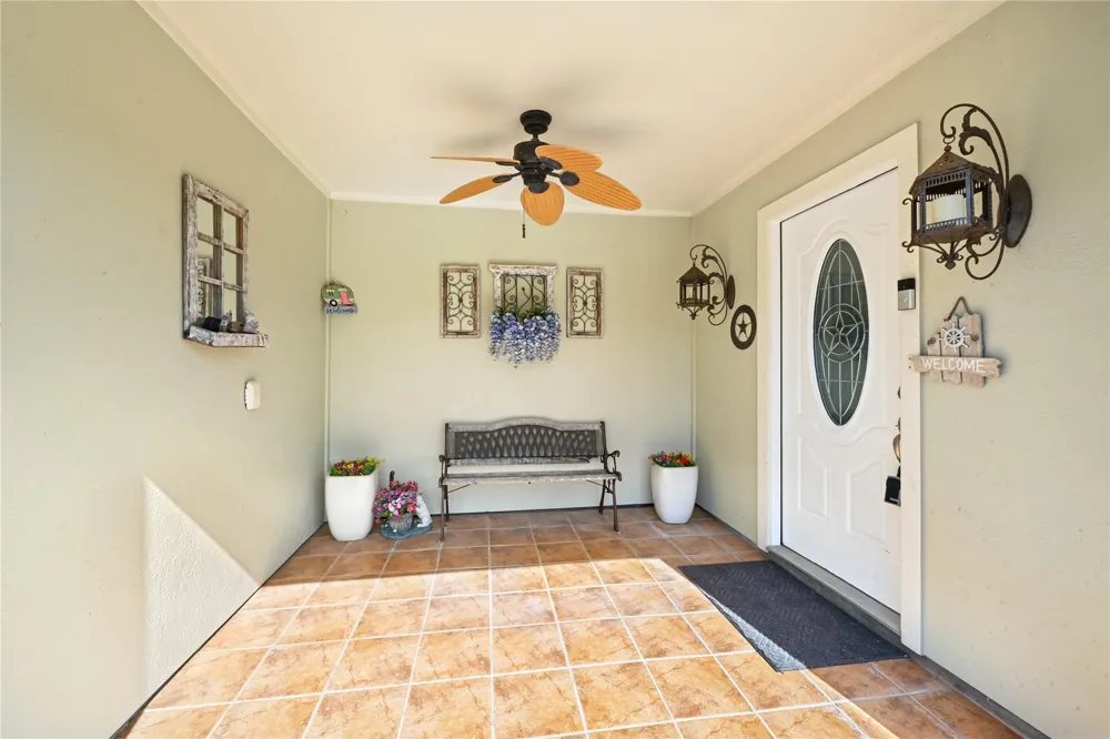 937 5th Street San Leon, TX 77539