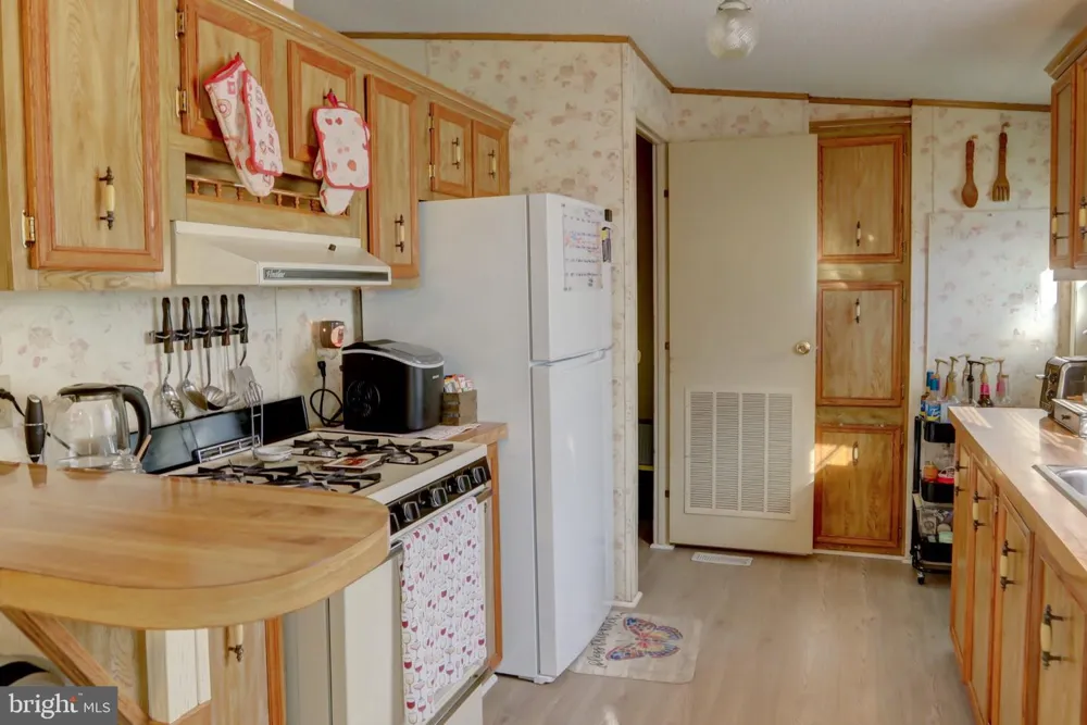 156 TIMBER CREST DRIVE York, PA 17408