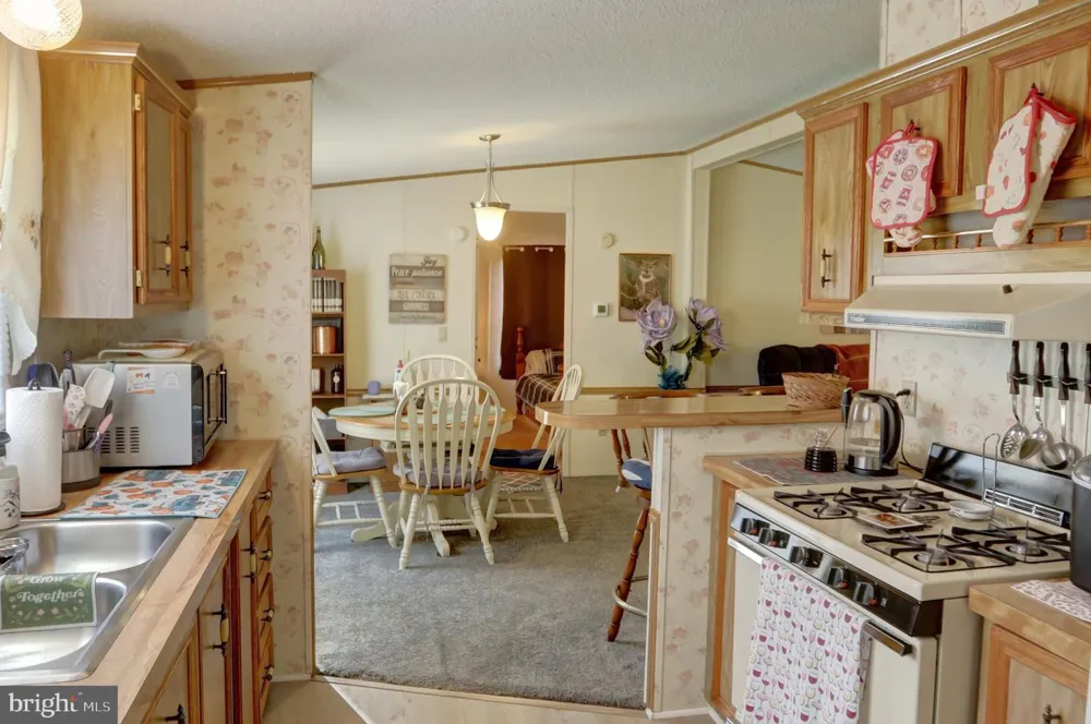 156 TIMBER CREST DRIVE York, PA 17408