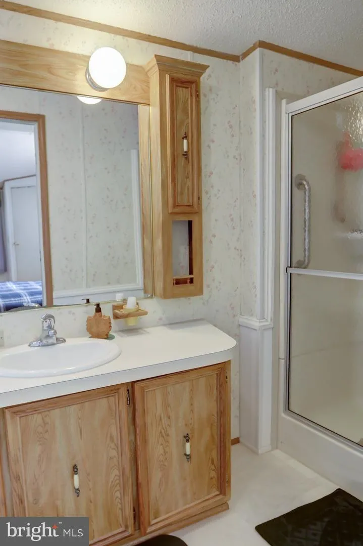 156 TIMBER CREST DRIVE York, PA 17408