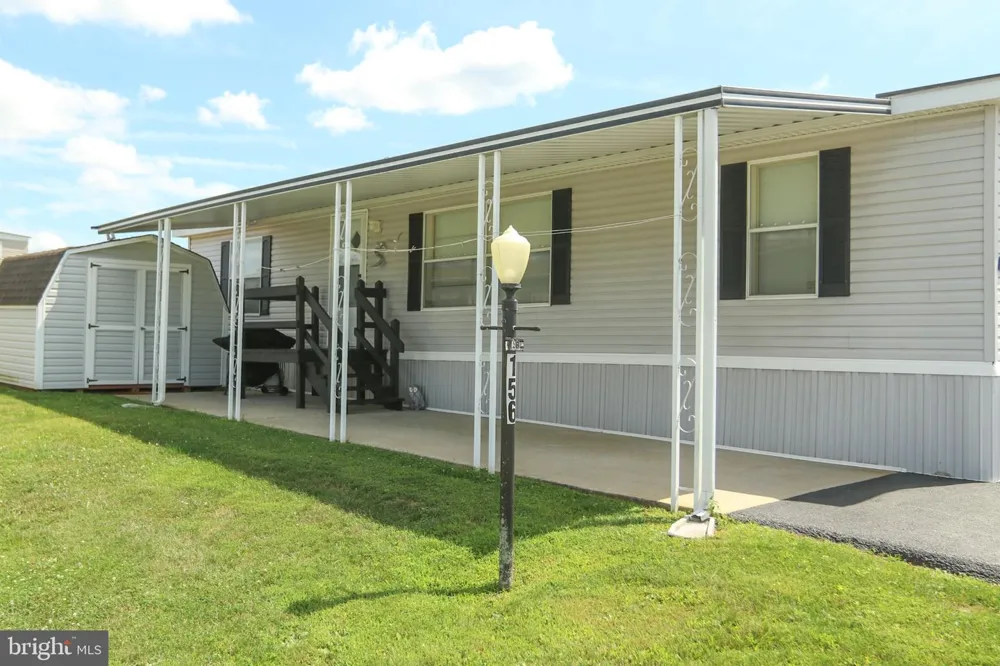 156 TIMBER CREST DRIVE York, PA 17408