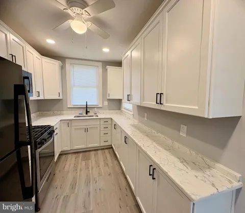735 MORGAN AVENUE #FIRST FLOOR