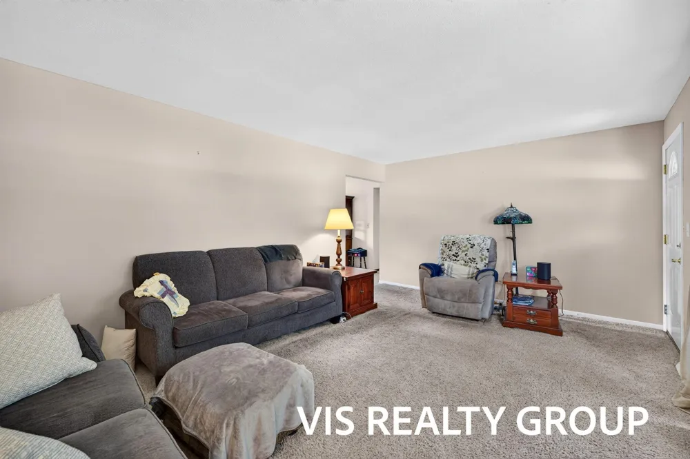 2468 Knollview Street SW Wyoming, MI 49519