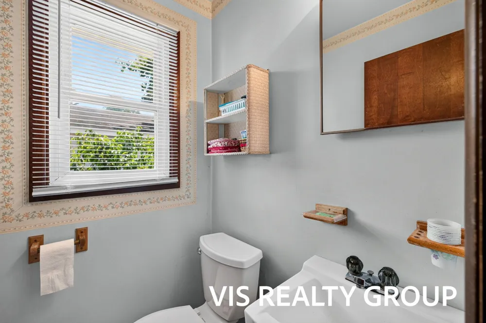 2468 Knollview Street SW Wyoming, MI 49519