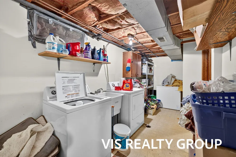 2468 Knollview Street SW Wyoming, MI 49519