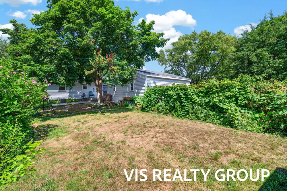 2468 Knollview Street SW Wyoming, MI 49519