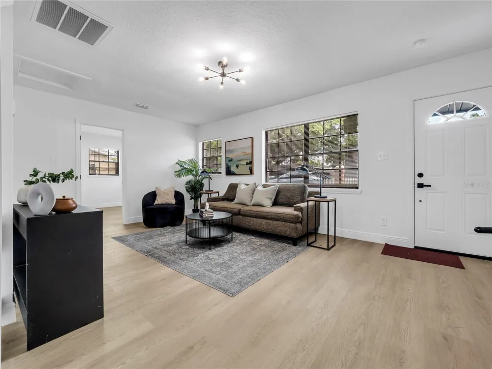 14931 FISHER ROAD Tampa, FL 33613