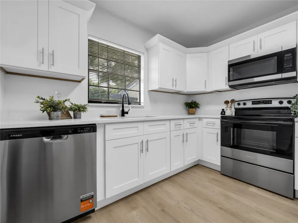 14931 FISHER ROAD Tampa, FL 33613