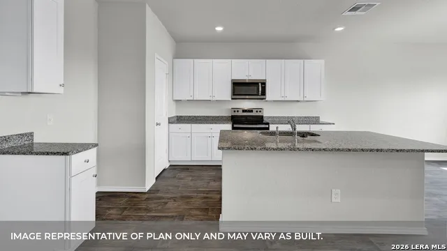 469 Cottonmouth Lane Seguin, TX 78155