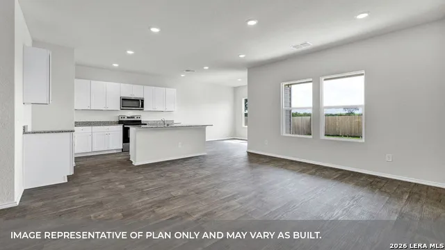 469 Cottonmouth Lane Seguin, TX 78155