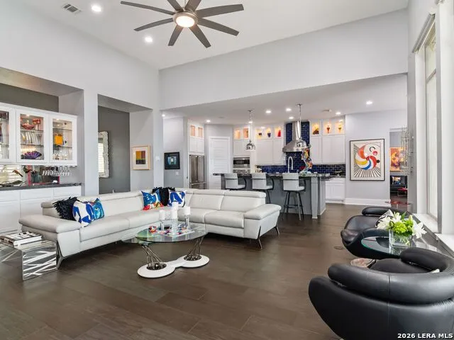 8103 Vanity Hill San Antonio, TX 78256