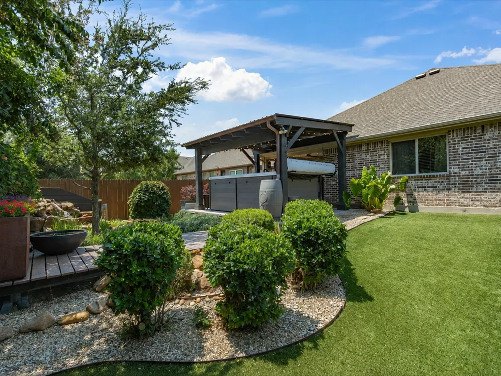 1101 Broken Wheel Trail Aubrey, TX 76227